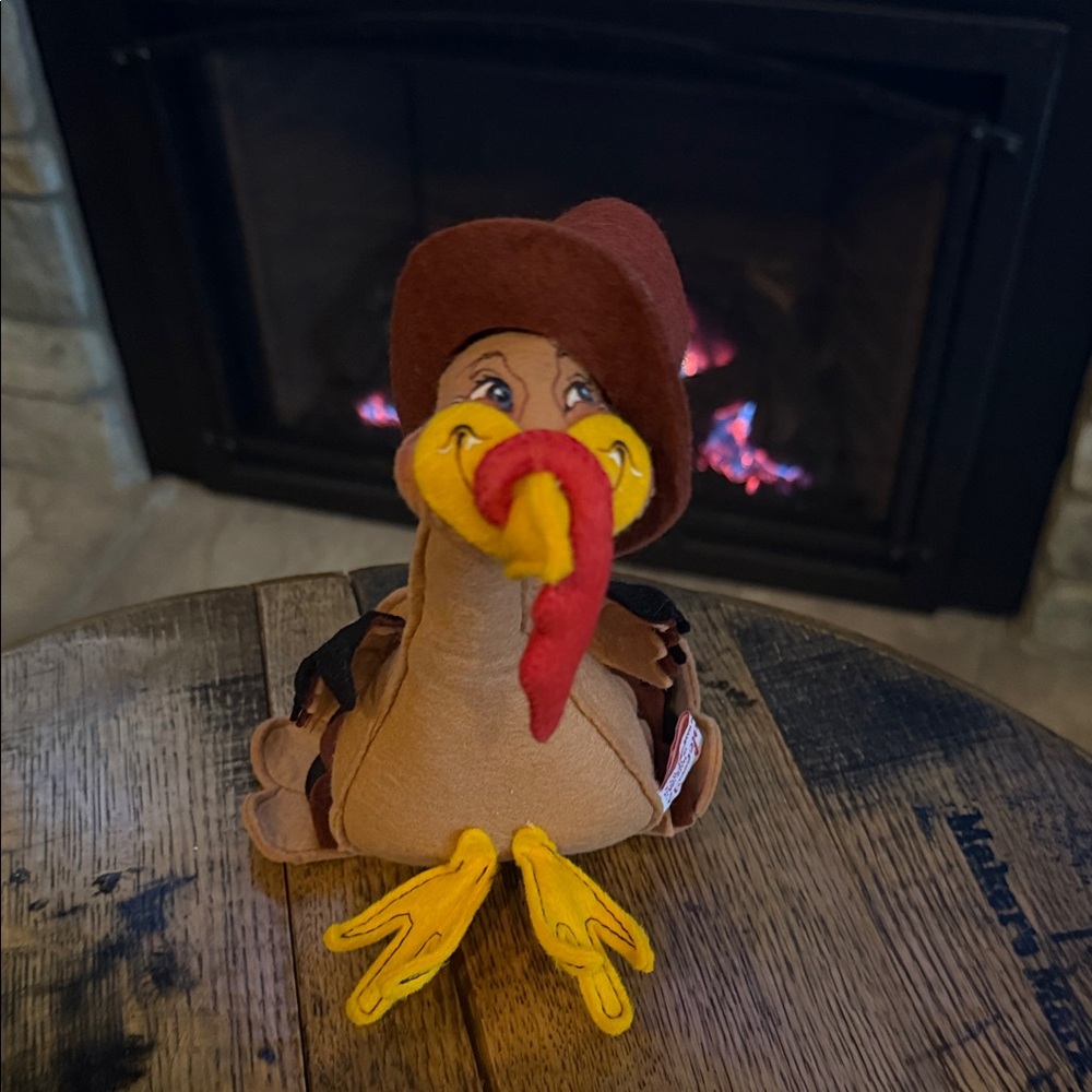 Vintage Adorable Turkey-Annalee 1992